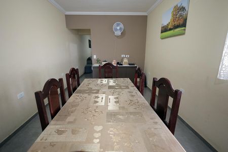 Casa à venda com 150m², 3 quartos e 2 vagas Casa à venda com 150m², 3 quartos e 2 vagasCopa