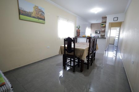 Casa à venda com 150m², 3 quartos e 2 vagas Casa à venda com 150m², 3 quartos e 2 vagasCopa