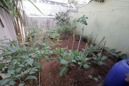 Casa à venda com 150m², 3 quartos e 2 vagas Casa à venda com 150m², 3 quartos e 2 vagasJardim