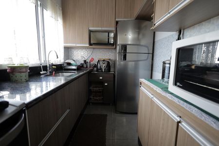 Casa à venda com 150m², 3 quartos e 2 vagas Casa à venda com 150m², 3 quartos e 2 vagasCozinha