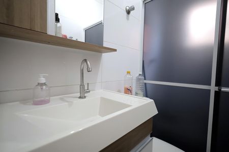 Casa à venda com 150m², 3 quartos e 2 vagas Casa à venda com 150m², 3 quartos e 2 vagasBanheiro