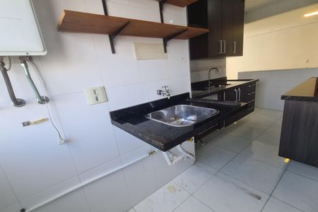 Apartamento para alugar com 50m², 2 quartos e 1 vaga Apartamento para alugar com 50m², 2 quartos e 1 vagaCozinha e Área de Serviço
