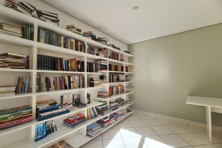 Apartamento para alugar com 50m², 2 quartos e 1 vaga Apartamento para alugar com 50m², 2 quartos e 1 vagaÁrea comum - Biblioteca