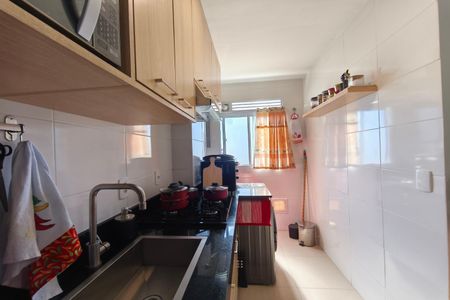Cozinha de apartamento para alugar com 2 quartos, 44m² em Parque Industrial, Campinas