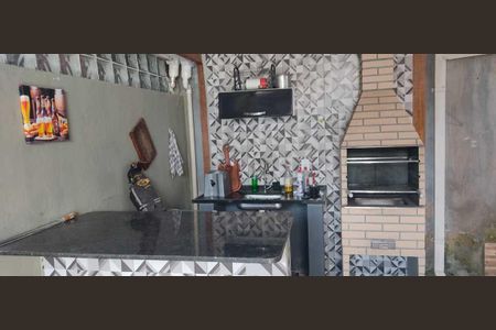 Churrasqueira de casa para alugar com 3 quartos, 80m² em Condomínio Porto Seguro, Rio das Ostras