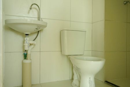 Banheiro de kitnet/studio para alugar com 1 quarto, 24m² em Tatuapé, São Paulo