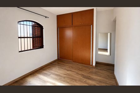 Quarto de casa à venda com 3 quartos, 380m² em Recanto dos Dourados, Campinas