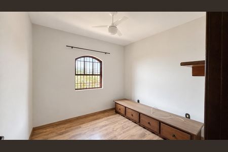 Quarto de casa à venda com 3 quartos, 380m² em Recanto dos Dourados, Campinas