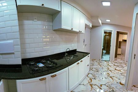 Apartamento para alugar com 32m², 2 quartos e sem vaga Apartamento para alugar com 32m², 2 quartos e sem vagaCozinha e Área de Serviço