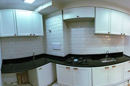 Apartamento para alugar com 32m², 2 quartos e sem vaga Apartamento para alugar com 32m², 2 quartos e sem vagaCozinha e Área de Serviço