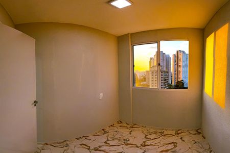 Quarto 2 de apartamento para alugar com 2 quartos, 32m² em Vila Suzana, São Paulo