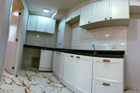Cozinha e Área de Serviço de apartamento para alugar com 2 quartos, 32m² em Vila Suzana, São Paulo