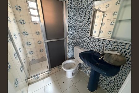 Banheiro  de apartamento para alugar com 2 quartos, 48m² em Taquara, Rio de Janeiro