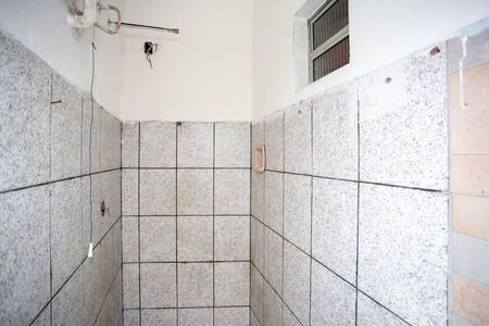 Banheiro de kitnet/studio para alugar com 1 quarto, 30m² em Cidade Júlia, São Paulo
