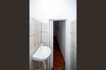 Banheiro de kitnet/studio para alugar com 1 quarto, 30m² em Cidade Júlia, São Paulo