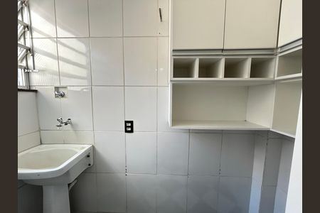 Apartamento para alugar com 65m², 3 quartos e 1 vagaÁrea de Serviço