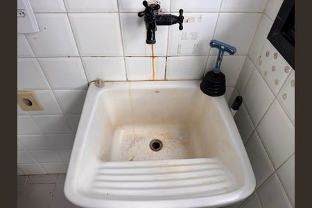 Apartamento para alugar com 74m², 2 quartos e 1 vaga Apartamento para alugar com 74m², 2 quartos e 1 vagaCozinha e Área de Serviço