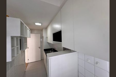 Apartamento para alugar com 74m², 2 quartos e 1 vaga Apartamento para alugar com 74m², 2 quartos e 1 vagaCozinha e Área de Serviço