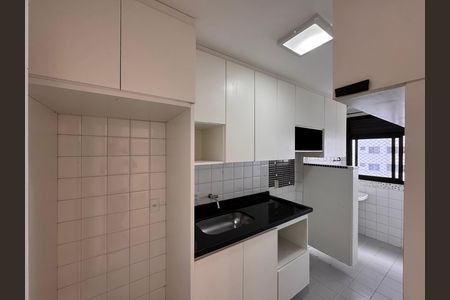 Apartamento para alugar com 74m², 2 quartos e 1 vaga Apartamento para alugar com 74m², 2 quartos e 1 vagaCozinha e Área de Serviço