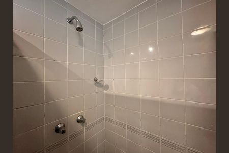 Apartamento para alugar com 74m², 2 quartos e 1 vaga Apartamento para alugar com 74m², 2 quartos e 1 vagaBanheiro Social
