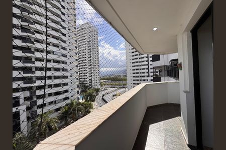 Apartamento para alugar com 74m², 2 quartos e 1 vaga Apartamento para alugar com 74m², 2 quartos e 1 vagaVaranda