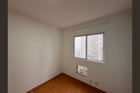 Quarto de apartamento à venda com 2 quartos, 64m² em Recreio dos Bandeirantes, Rio de Janeiro