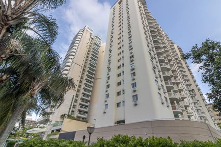 Fachada de apartamento à venda com 2 quartos, 64m² em Recreio dos Bandeirantes, Rio de Janeiro