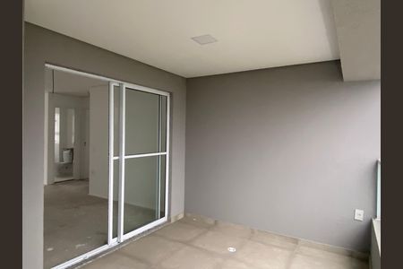 Apartamento à venda com 87m², 3 quartos e 2 vagas Apartamento à venda com 87m², 3 quartos e 2 vagasVaranda