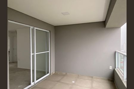 Apartamento à venda com 87m², 3 quartos e 2 vagas Apartamento à venda com 87m², 3 quartos e 2 vagasVaranda