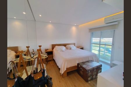 Quarto de apartamento à venda com 4 quartos, 202m² em Alphaville Empresarial, Santana de Parnaíba