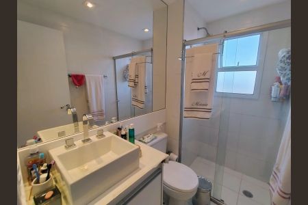 Banheiro de apartamento à venda com 4 quartos, 202m² em Alphaville Empresarial, Santana de Parnaíba