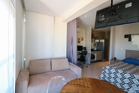 Varanda de kitnet/studio à venda com 1 quarto, 37m² em Brooklin, São Paulo