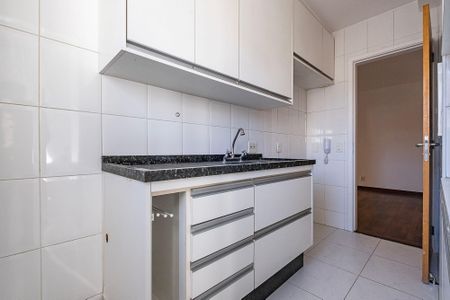 Apartamento para alugar com 67m², 2 quartos e 2 vagasCozinha