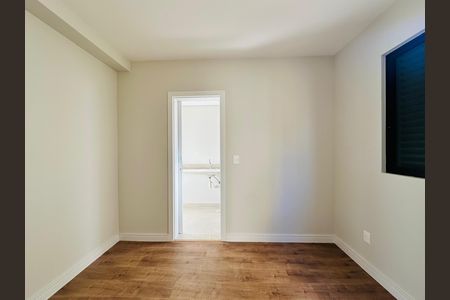 Apartamento à venda com 60m², 2 quartos e 2 vagas Apartamento à venda com 60m², 2 quartos e 2 vagasSuite 1