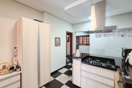 Cozinha de casa de condomínio à venda com 5 quartos, 375m² em Parque Terra Nova Ii, São Bernardo do Campo