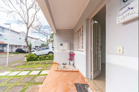 Casa de condomínio para alugar com 94m², 3 quartos e 2 vagas Casa de condomínio para alugar com 94m², 3 quartos e 2 vagasVaranda frente