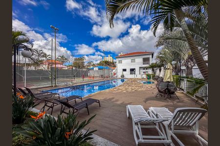 Casa de condomínio para alugar com 94m², 3 quartos e 2 vagas Casa de condomínio para alugar com 94m², 3 quartos e 2 vagasÁrea comum - Piscina