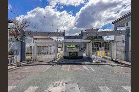Casa de condomínio para alugar com 94m², 3 quartos e 2 vagas Casa de condomínio para alugar com 94m², 3 quartos e 2 vagasFachada e portaria