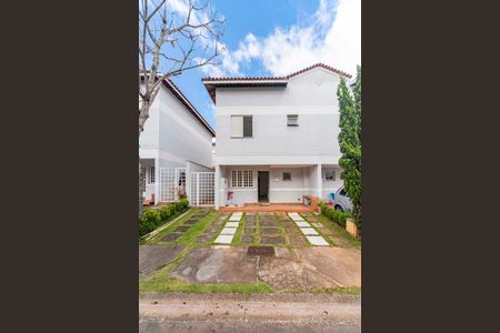 Casa de condomínio para alugar com 94m², 3 quartos e 2 vagas Casa de condomínio para alugar com 94m², 3 quartos e 2 vagas Garagem e Fachada