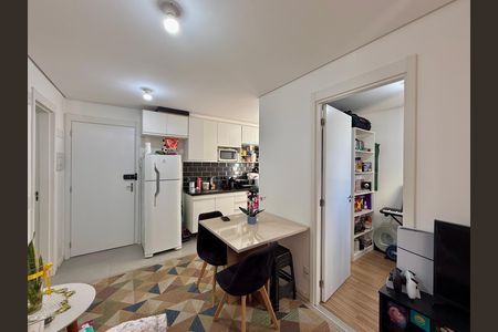 Sala de apartamento para alugar com 2 quartos, 35m² em Santo Amaro, São Paulo
