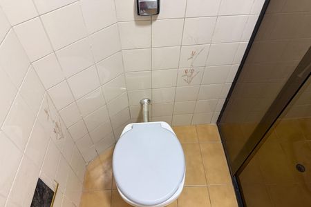 Apartamento para alugar com 80m², 2 quartos e 1 vaga Apartamento para alugar com 80m², 2 quartos e 1 vagaBanheiro