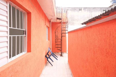 Casa para alugar com 50m², 1 quarto e sem vaga