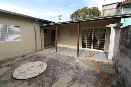 Quintal de casa para alugar com 2 quartos, 100m² em Jardim Satélite, São José dos Campos