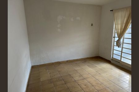Casa para alugar com 100m², 2 quartos e 1 vaga Casa para alugar com 100m², 2 quartos e 1 vagaSala