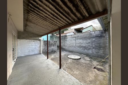 Área externa de casa para alugar com 2 quartos, 100m² em Jardim Satélite, São José dos Campos