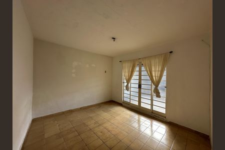 Casa para alugar com 100m², 2 quartos e 1 vaga Casa para alugar com 100m², 2 quartos e 1 vagaSala