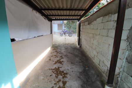Garagem de casa para alugar com 2 quartos, 100m² em Jardim Satélite, São José dos Campos