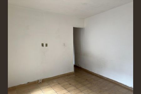 Casa para alugar com 100m², 2 quartos e 1 vaga Casa para alugar com 100m², 2 quartos e 1 vagaSala
