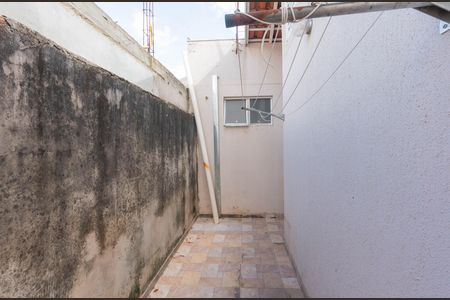 Quintal de casa à venda com 3 quartos, 70m² em Residencial São José, Campinas