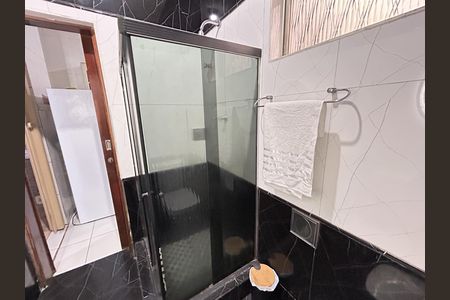 Casa de condomínio à venda com 186m², 4 quartos e sem vagaBanheiro 1